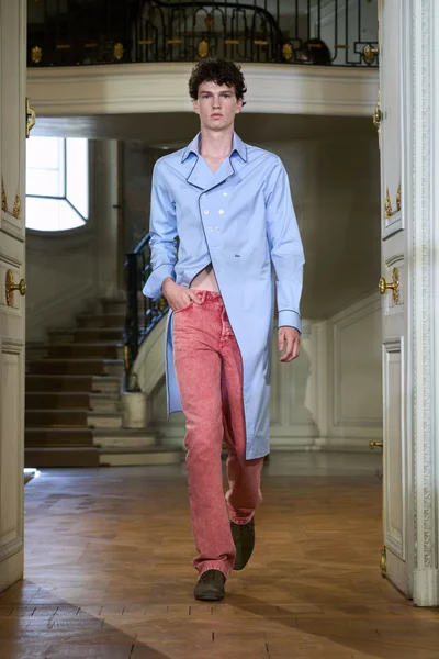 Look 38